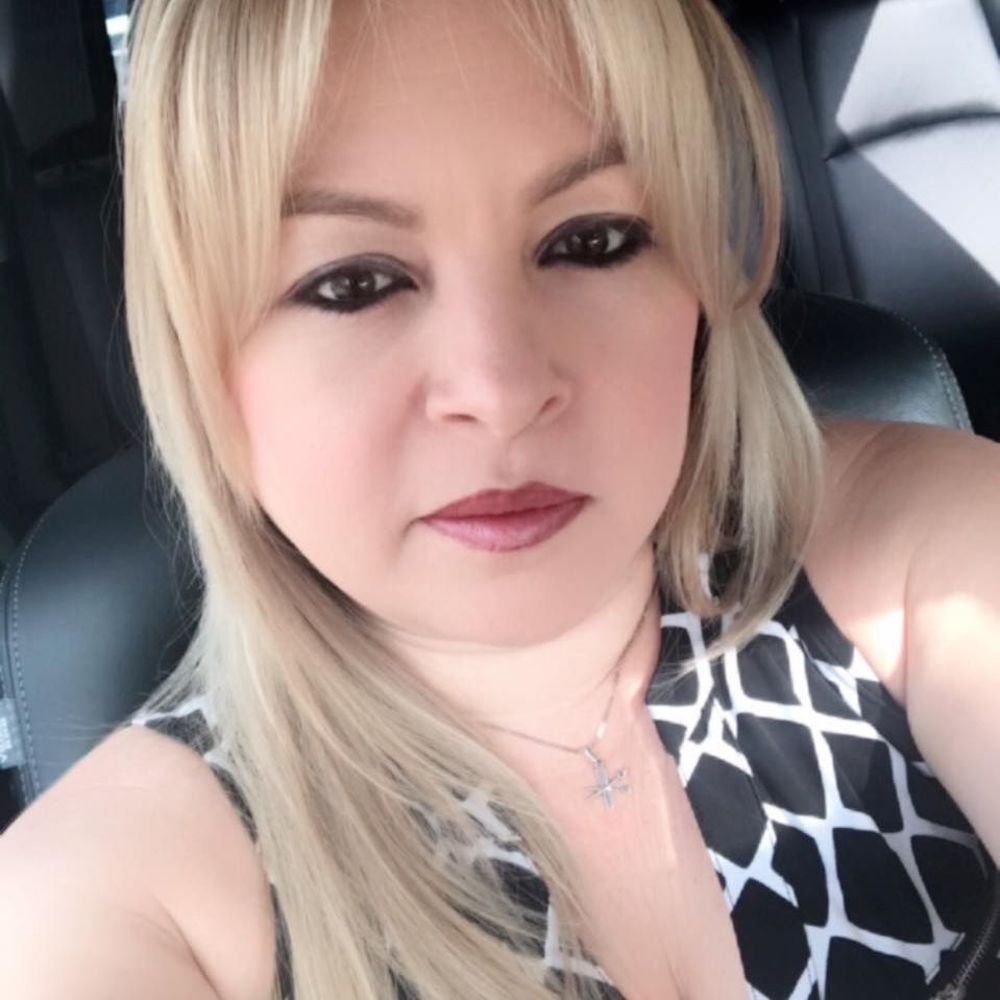 Meet your Posher, Delsy